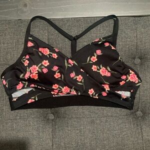 Pink Victoria’s Secret Black  Large Ultimate Lightly Lined Wrap Sports Bra